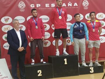 Médaille d'argent pour Ayub Musaev (lutte libre) au Grand prix de Madrid